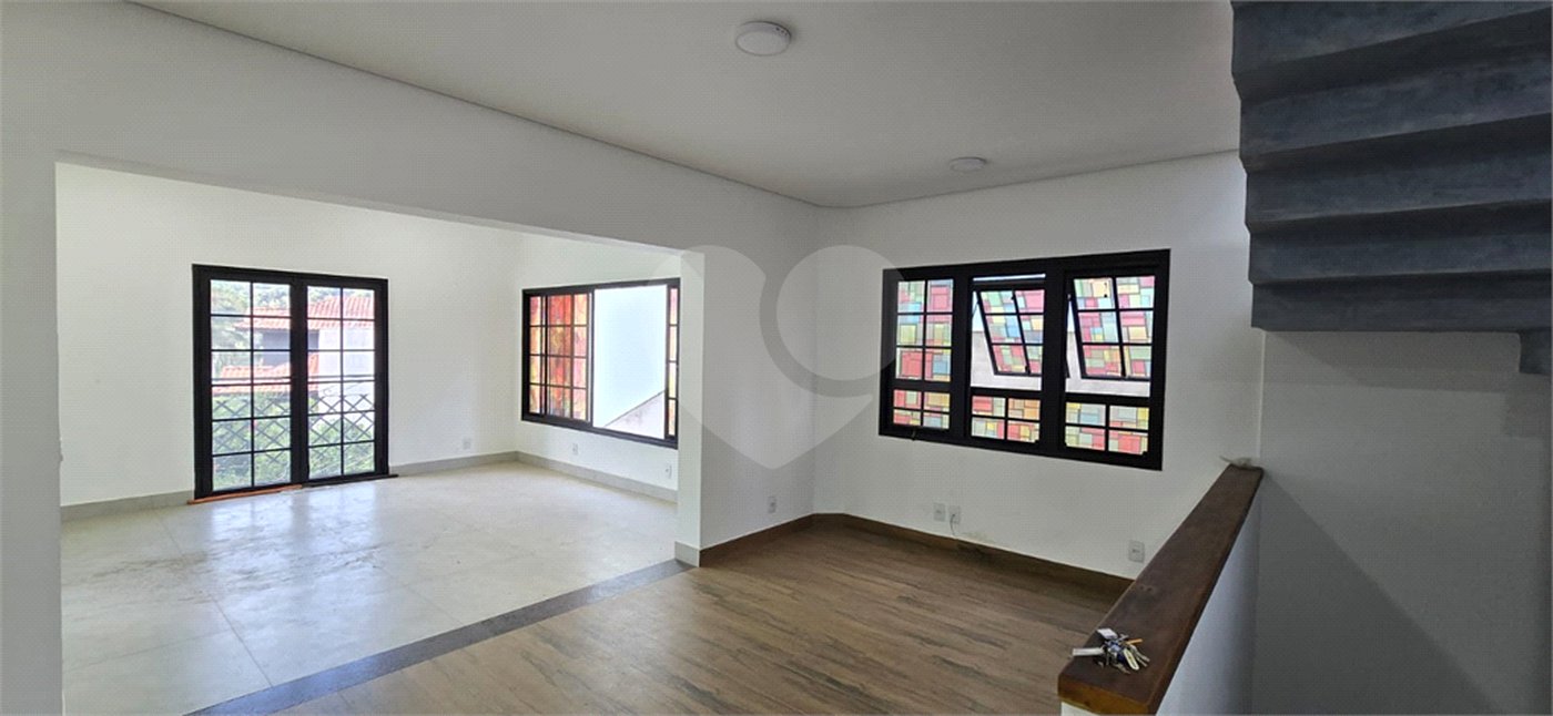 Casa à venda com 3 suítes em Jardim Nova América, Louveira, SP