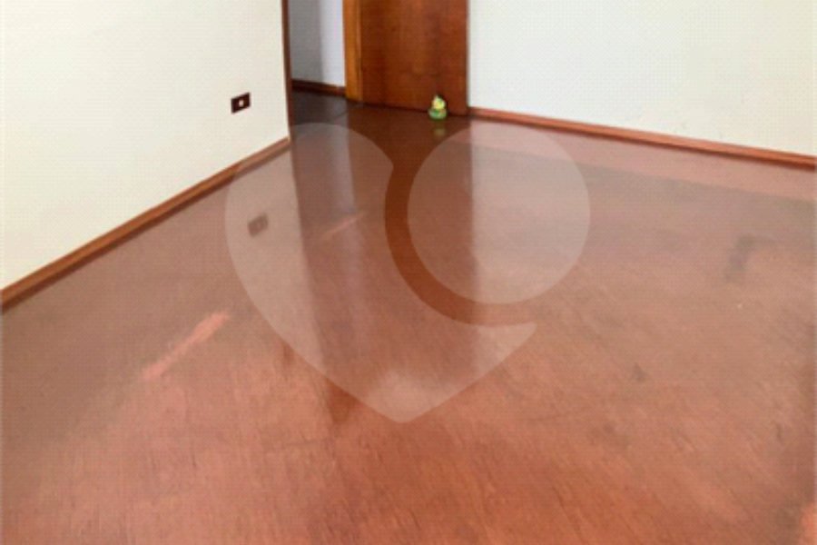 Sobrado à venda com 3 quartos, sendo 1 suíte, em Vila Mazzei, São Paulo, SP