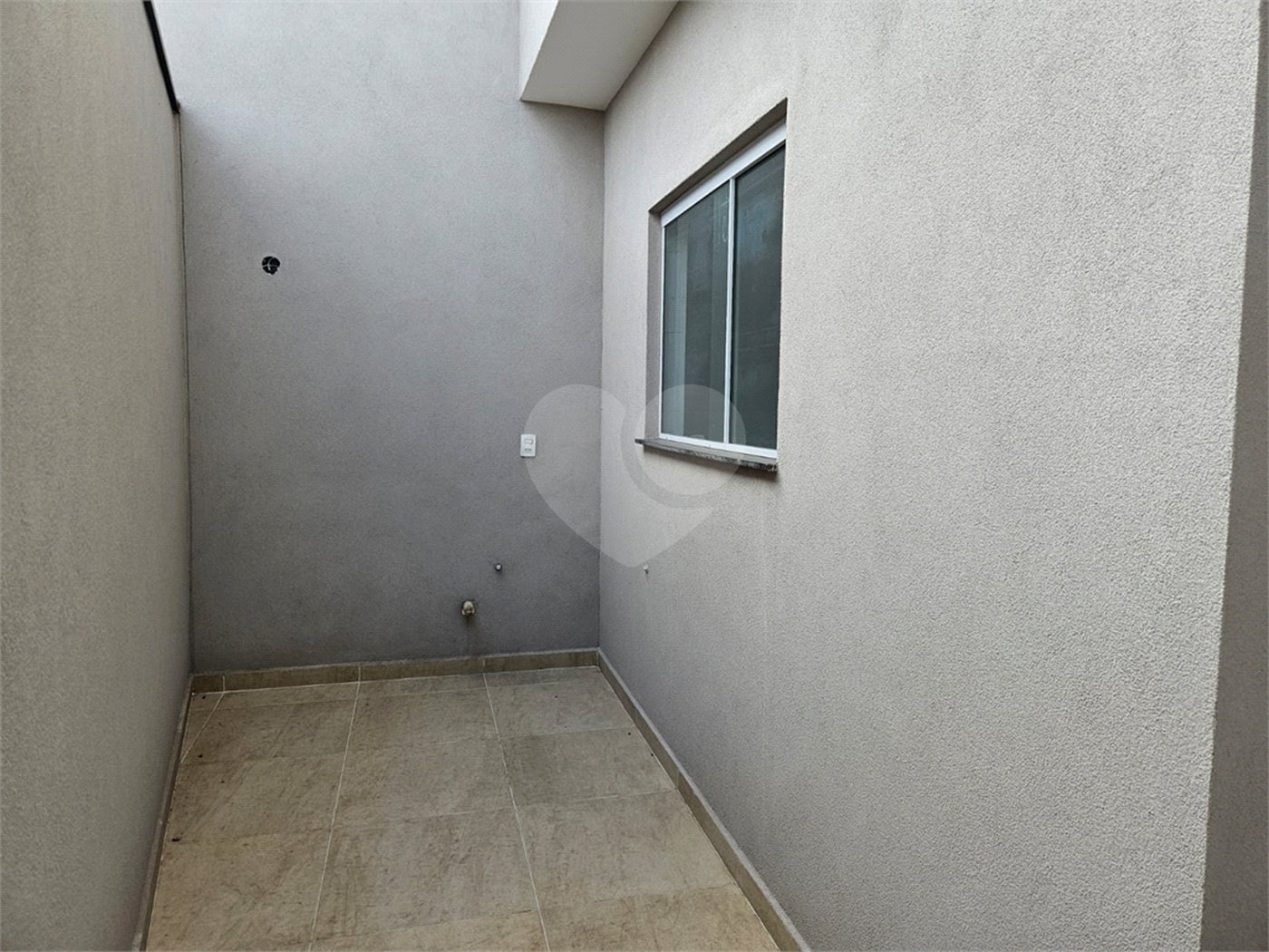 Sobrado à venda com 3 quartos, sendo 1 suíte, em Vila Romero, São Paulo, SP