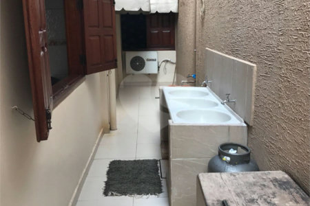 Sobrado à venda com 3 quartos, sendo 2 suítes, em Jardim Tropical, Cuiabá, MT