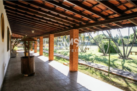 Chácara à venda com 4 quartos, sendo 1 suíte,  em Colinas do Mosteiro de Itaici, Indaiatuba, SP