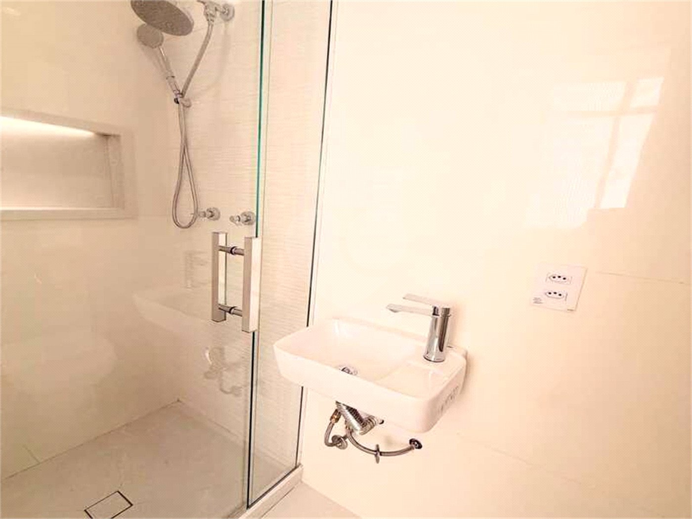 Apartamento à venda com 3 quartos, sendo 1 suíte, em Laranjeiras, Rio de Janeiro, RJ