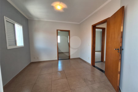 Casa à venda com 4 suítes no condomínio Terras de São Francisco, Vinhedo - SP