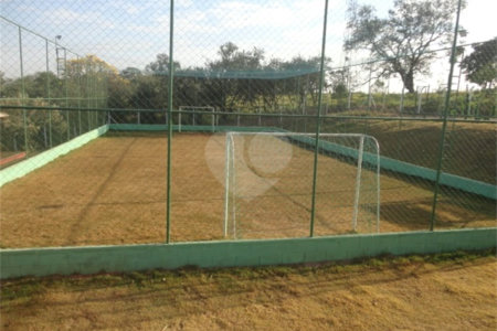 Terreno à venda com 1 suíte no condomínio Bosque dos Cambarás, Valinhos - SP