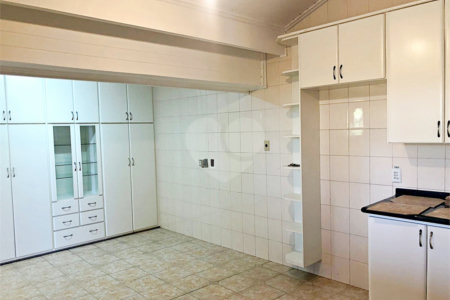 Casa à venda com 4 quartos, sendo 2 suítes, no condomínio Estância Marambaia, Vinhedo - SP