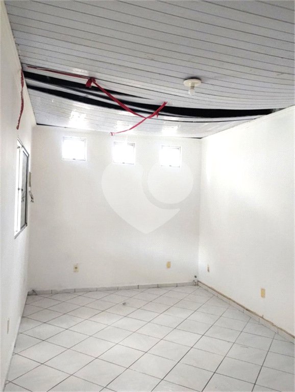 Sobrado à venda com 7 quartos, sendo 1 suíte, em Vila Maria Baixa, São Paulo, SP