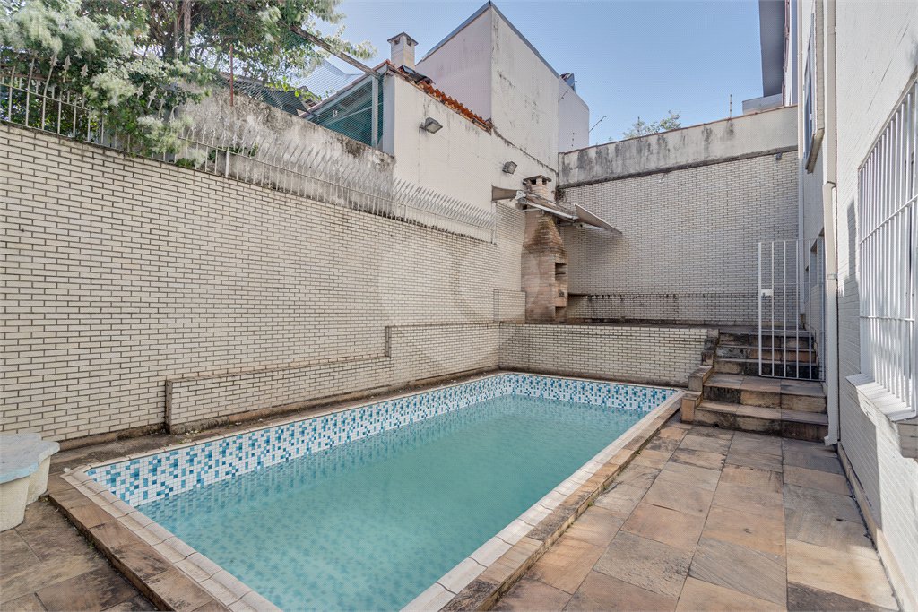 Casa à venda com 3 quartos, sendo 1 suíte, em Brooklin, São Paulo, SP