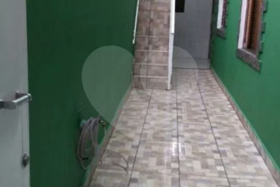 Sobrado à venda com 3 quartos, sendo 1 suíte, em Tremembé, São Paulo, SP