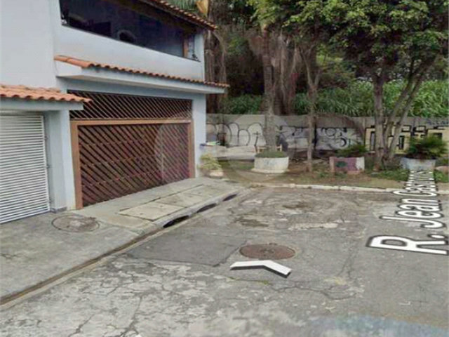 Sobrado à venda com 3 quartos, sendo 1 suíte,  em Jardim Virginia Bianca, São Paulo, SP