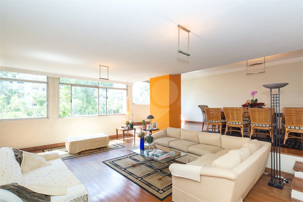 Apartamento à venda com 3 quartos, sendo 2 suítes,  em Alto da Boa Vista, São Paulo, SP