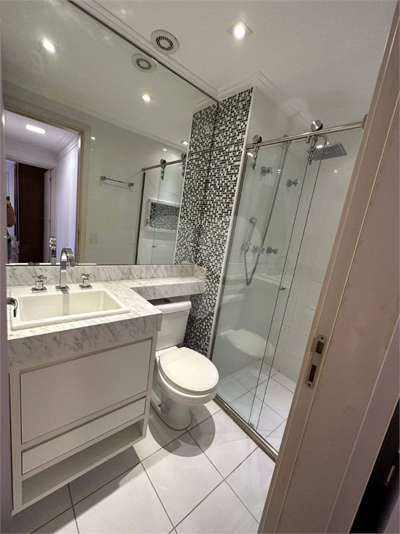 Apartamento à venda com 3 quartos, sendo 1 suíte, em Lar São Paulo, São Paulo, SP