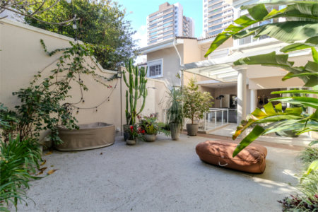 Casa à venda com 5 quartos, sendo 3 suítes, no condomínio Boulevard Saint Michael, São Paulo - SP