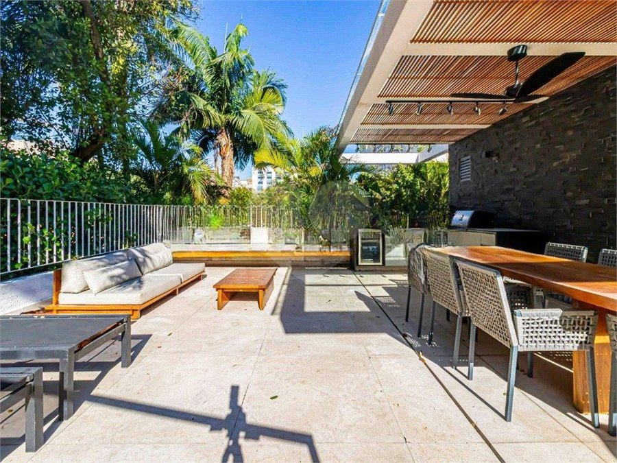 Casa à venda ou para alugar com 2 suítes no condomínio Praça Gabriel, São Paulo - SP
