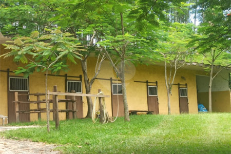 Sítio à venda com 9 quartos, sendo 5 suítes, em Portão, Atibaia, SP