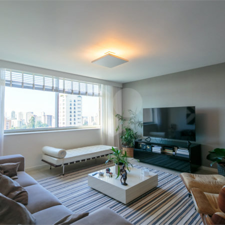 Apartamento à venda com 4 quartos, sendo 1 suíte, em Alto da Boa Vista, São Paulo, SP