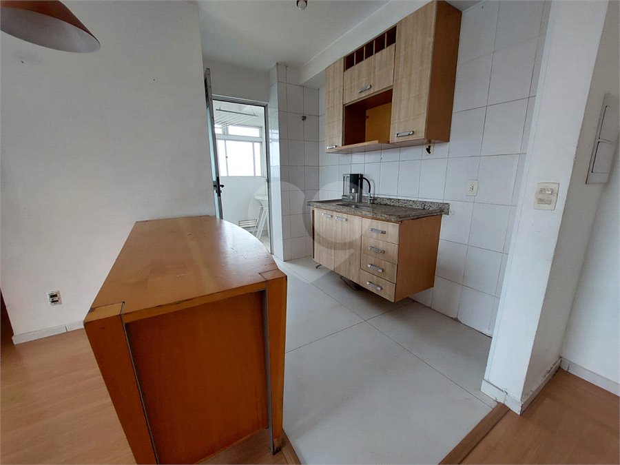 Apartamento à venda com 2 quartos em Vila Anastácio, São Paulo, SP
