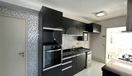 Apartamento à venda com 3 suítes em Vila Andrade, São Paulo, SP