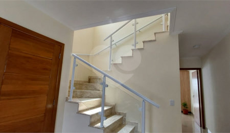 Casa à venda com 3 quartos, sendo 1 suíte, em Vila Galvão, Guarulhos, SP
