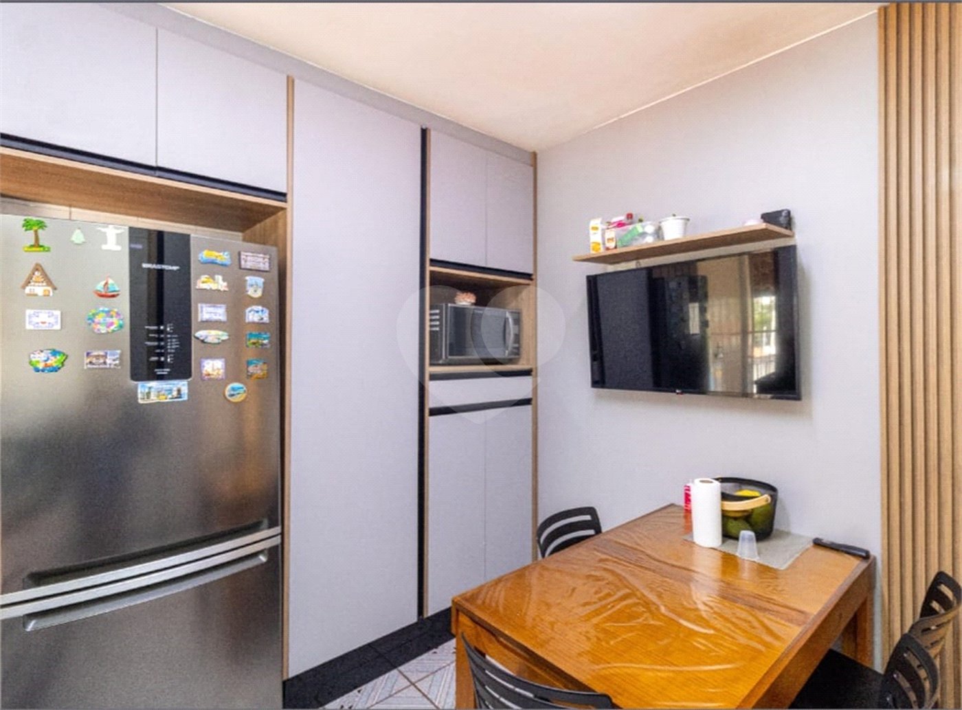 Casa à venda com 2 quartos, sendo 1 suíte, no condomínio Colina de Goiás, São Paulo - SP