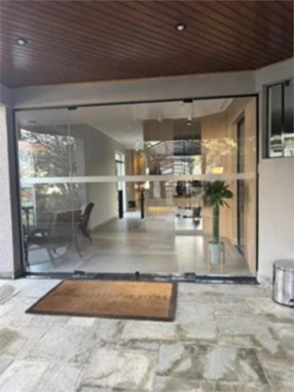 Apartamento à venda com 3 quartos, sendo 1 suíte,  em Jardim das Acácias, São Paulo, SP