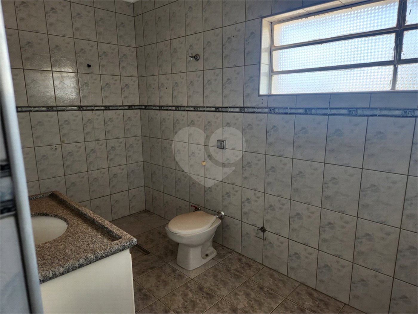Sobrado à venda com 4 quartos, sendo 1 suíte, no Centro, Araraquara, SP