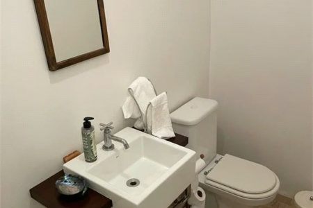 Casa à venda com 4 quartos, sendo 1 suíte,  em Vila Morumbi, São Paulo, SP