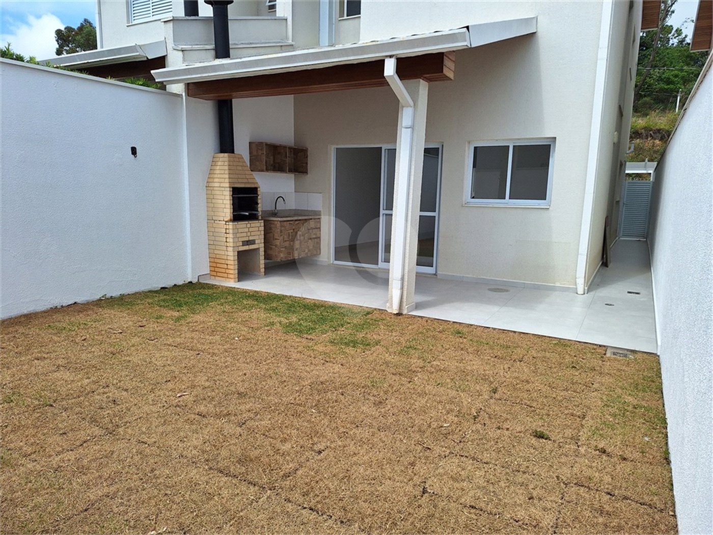 Casa à venda com 3 quartos, sendo 1 suíte, no condomínio Villagio Montalcino, Vinhedo - SP