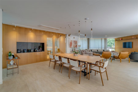 Casa à venda com 3 suítes no condomínio Residencial Canumã, São Paulo - SP