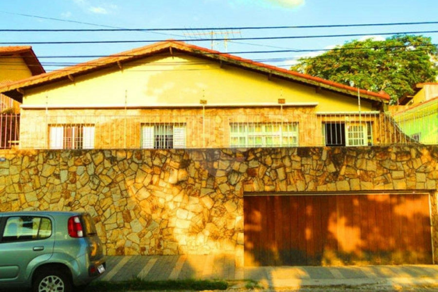 Casa Térrea à venda com 3 quartos, sendo 1 suíte, em Vila Galvão, Guarulhos, SP