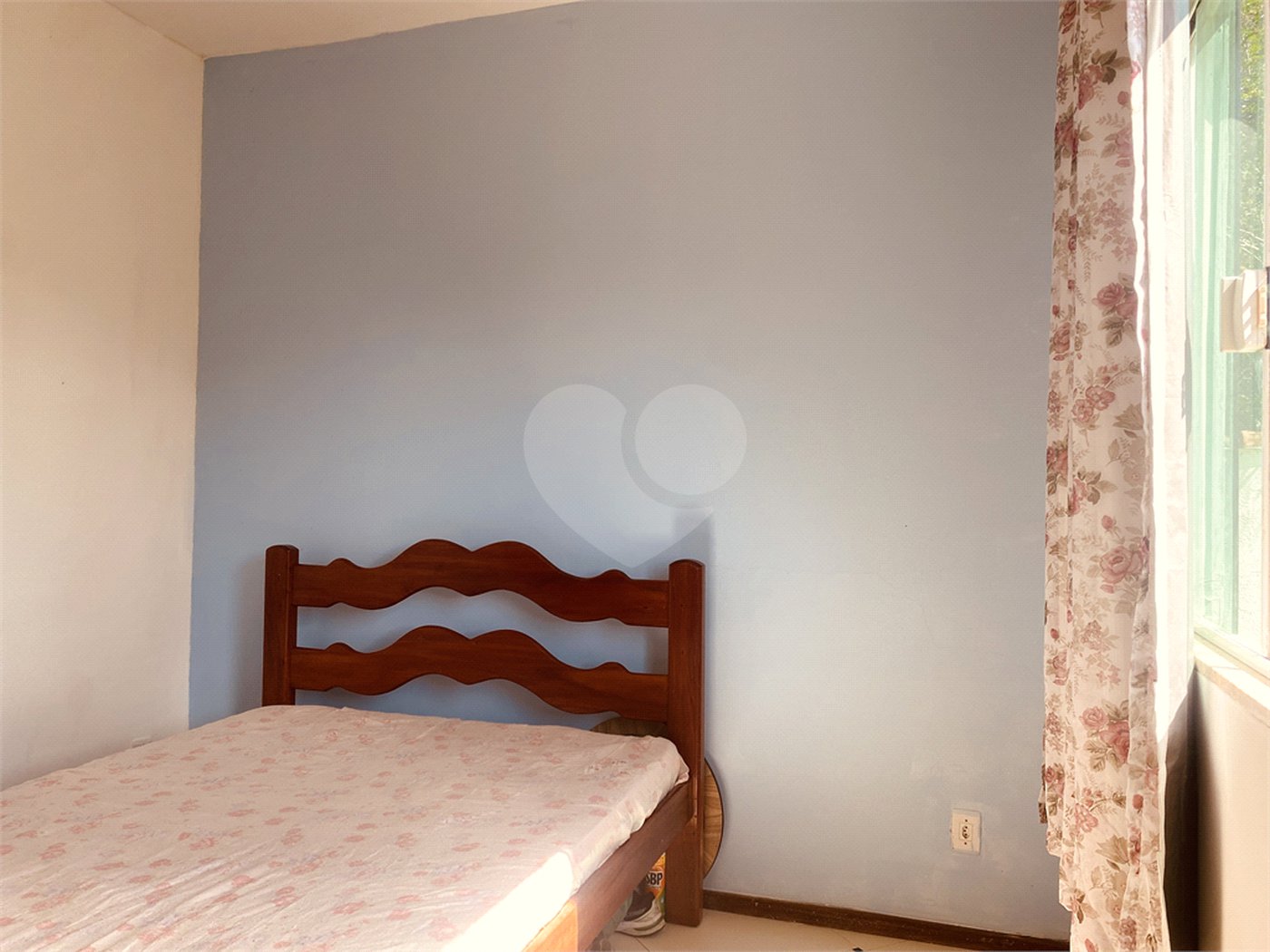 Casa em condomínio para alugar com 2 quartos, sendo 1 suíte, em Caravelas, Armação dos Búzios, RJ
