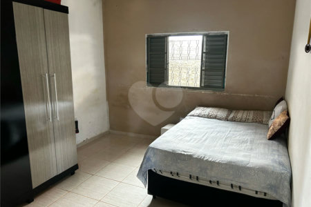 Sobrado à venda com 3 quartos, sendo 2 suítes, em Vila Mazzei, Itapetininga, SP