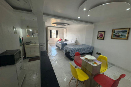 Flat à venda com 1 quarto no Centro, Mogi das Cruzes, SP
