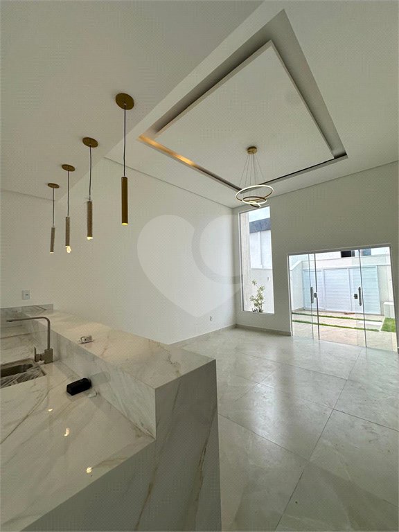 Casa à venda com 2 quartos, sendo 1 suíte, em Guriri, Cabo Frio, RJ
