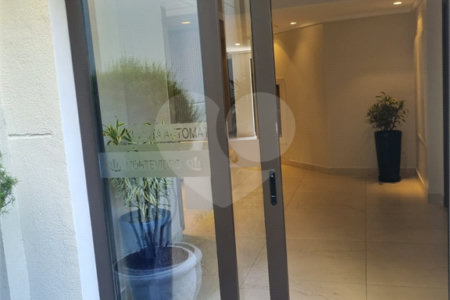 Apartamento à venda com 2 quartos em Parque Maria Domitila, São Paulo, SP
