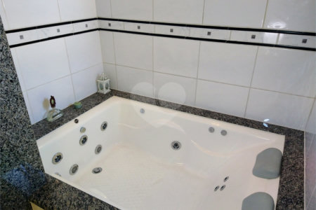 Casa à venda com 3 quartos, sendo 1 suíte, em Parque Vitória, São Paulo, SP