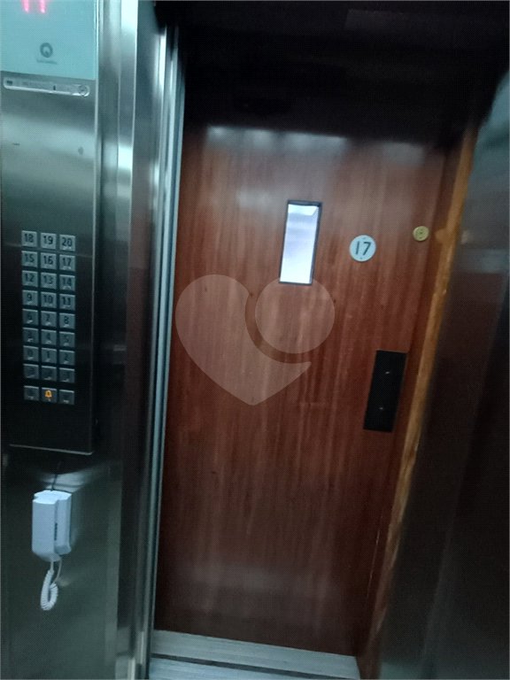 Apartamento à venda ou para alugar com 4 quartos, sendo 1 suíte,  em Vila Andrade, São Paulo, SP