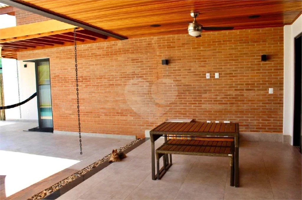 Casa à venda com 3 quartos, sendo 2 suítes, no condomínio Ibiaram 2, Itupeva - SP
