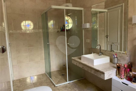 Casa à venda com 4 quartos, sendo 3 suítes,  em Fazenda Morumbi, São Paulo, SP