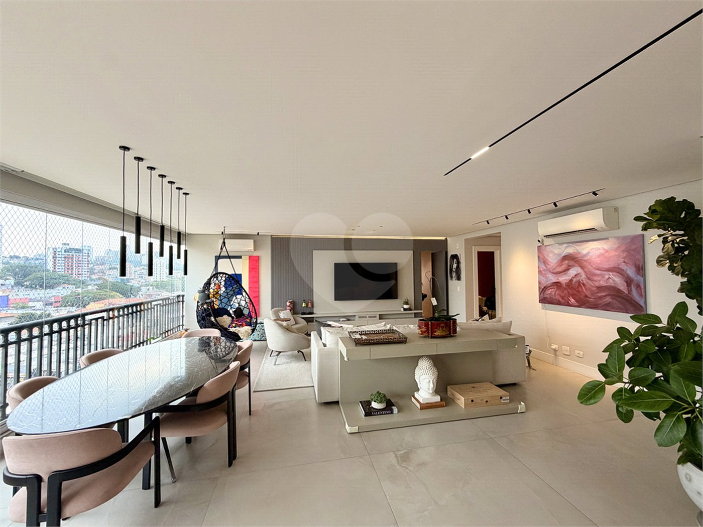 Apartamento à venda com 3 suítes em Vila Romana, São Paulo, SP