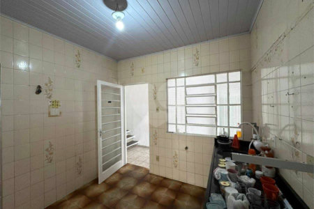 Casa à venda com 4 quartos, sendo 1 suíte,  em Jardim Náutico, Mogi das Cruzes, SP