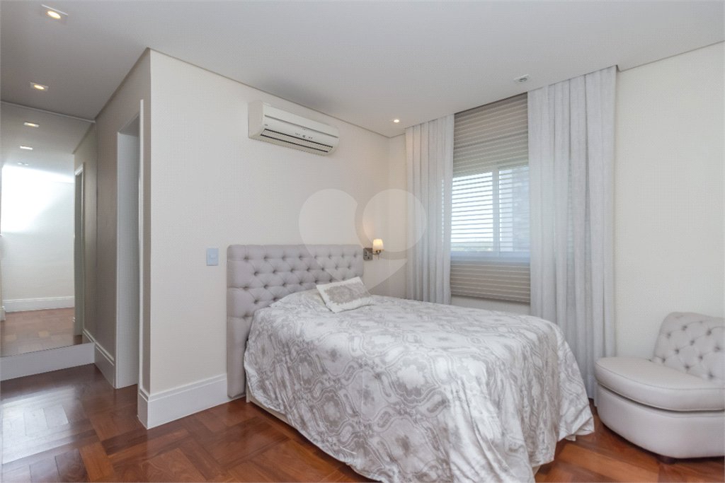 Apartamento à venda com 4 suítes em Campo Belo, São Paulo, SP