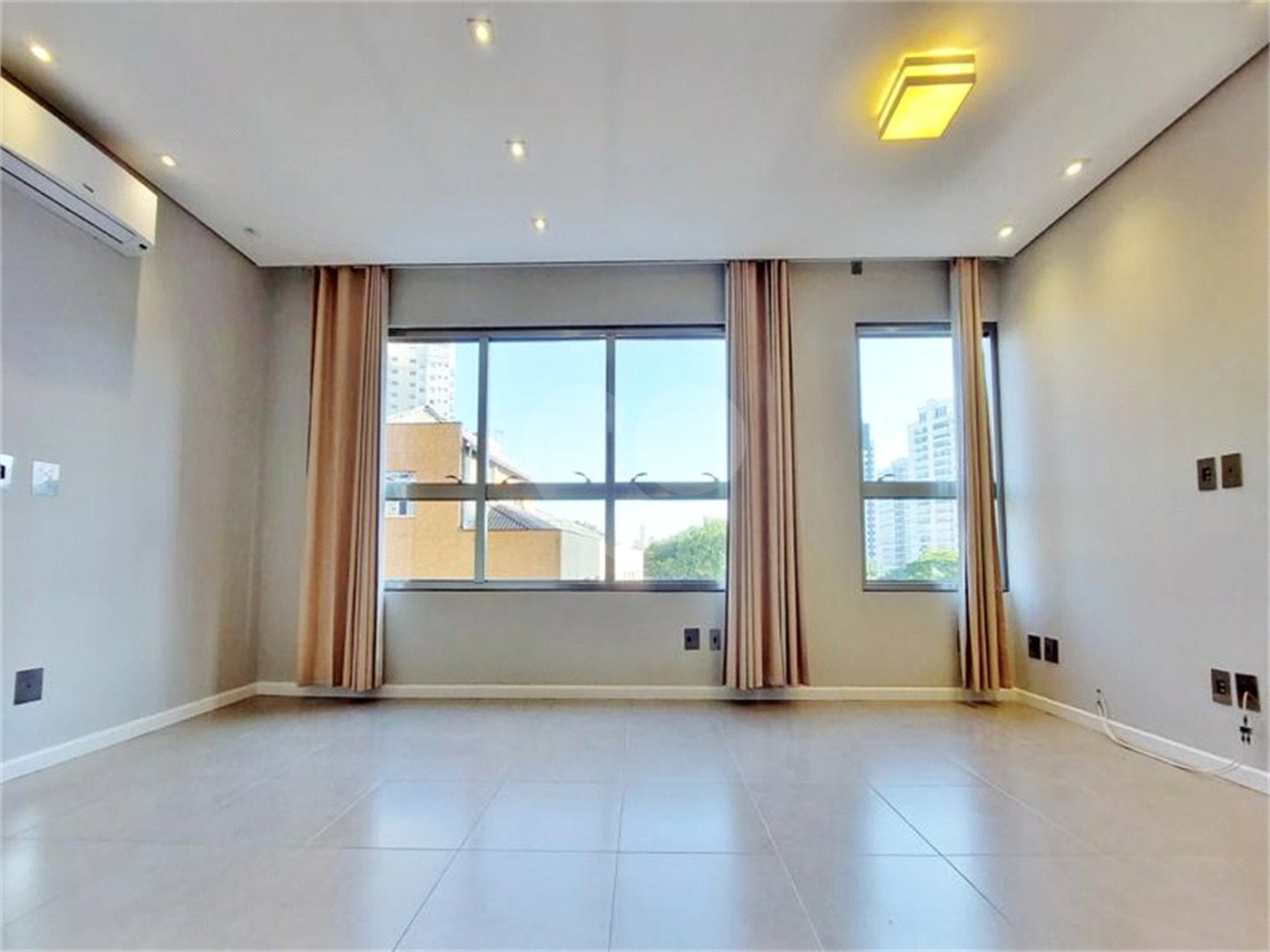 Apartamento à venda com 1 suíte em Jardim das Acácias, São Paulo, SP