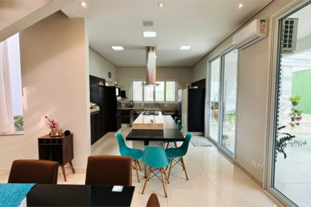 Casa à venda com 4 suítes no condomínio Dos Lagos, Itupeva - SP