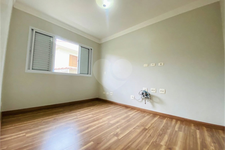 Sobrado à venda com 4 quartos, sendo 3 suítes, em Vila Ester (zona Norte), São Paulo, SP