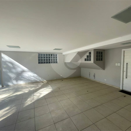 Casa à venda com 4 suítes no condomínio Fechado, São Paulo - SP