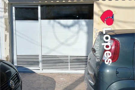 Casa à venda com 2 quartos, sendo 1 suíte, no condomínio Residencial 400, Rio de Janeiro - RJ