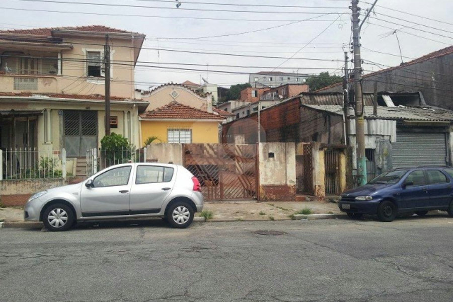 Terreno à venda com 6 quartos, sendo 2 suítes, em Vila Maria Alta, São Paulo, SP