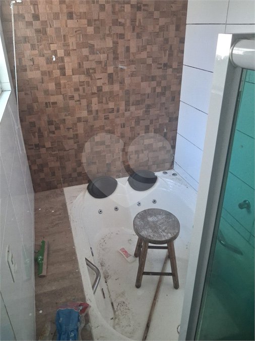 Sobrado à venda ou para alugar com 3 quartos em Baeta Neves, São Bernardo do Campo, SP
