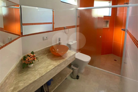 Casa à venda com 4 suítes no condomínio Aruã, Mogi das Cruzes - SP