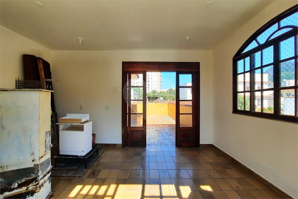 Casa à venda com 4 quartos, sendo 1 suíte, em Maracanã, Rio de Janeiro, RJ